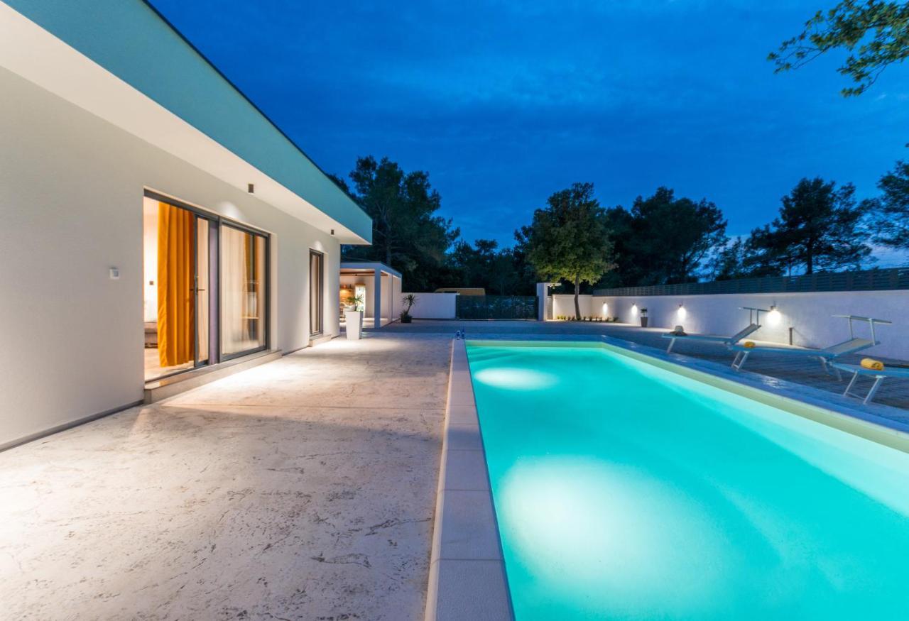 Willa House With Pool Mimi Biograd Na Moru Zewnętrze zdjęcie